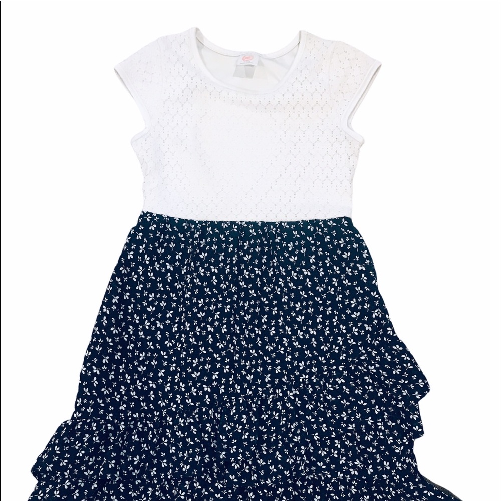 Girls summer dress size M (7-8)